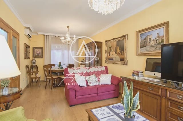 5 soveværelse Byhus til salg i Roquetas de Mar med garage - € 319.900 (Ref: 9938629)