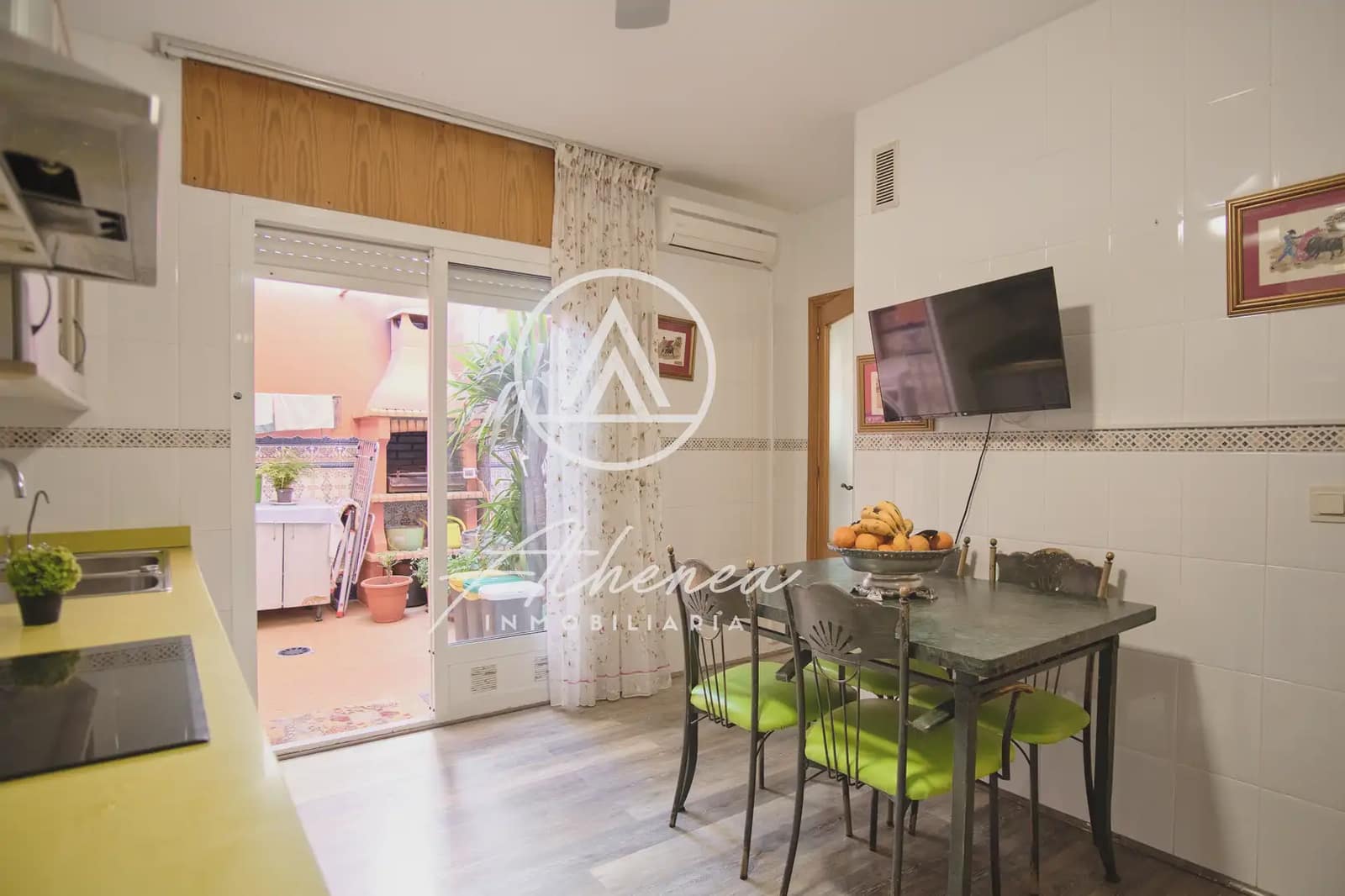 5 bedroom Townhouse for sale in Roquetas de Mar with garage - € 319,900 (Ref: 9938629)