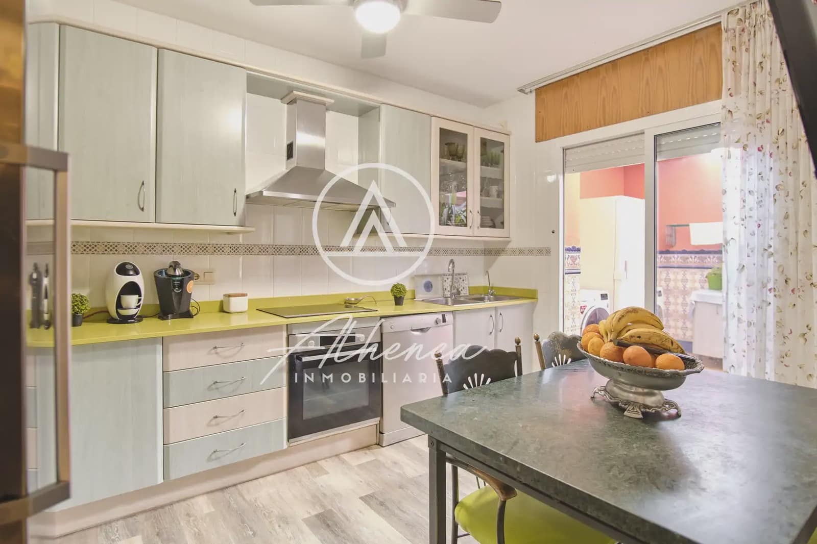 5 bedroom Townhouse for sale in Roquetas de Mar with garage - € 319,900 (Ref: 9938629)