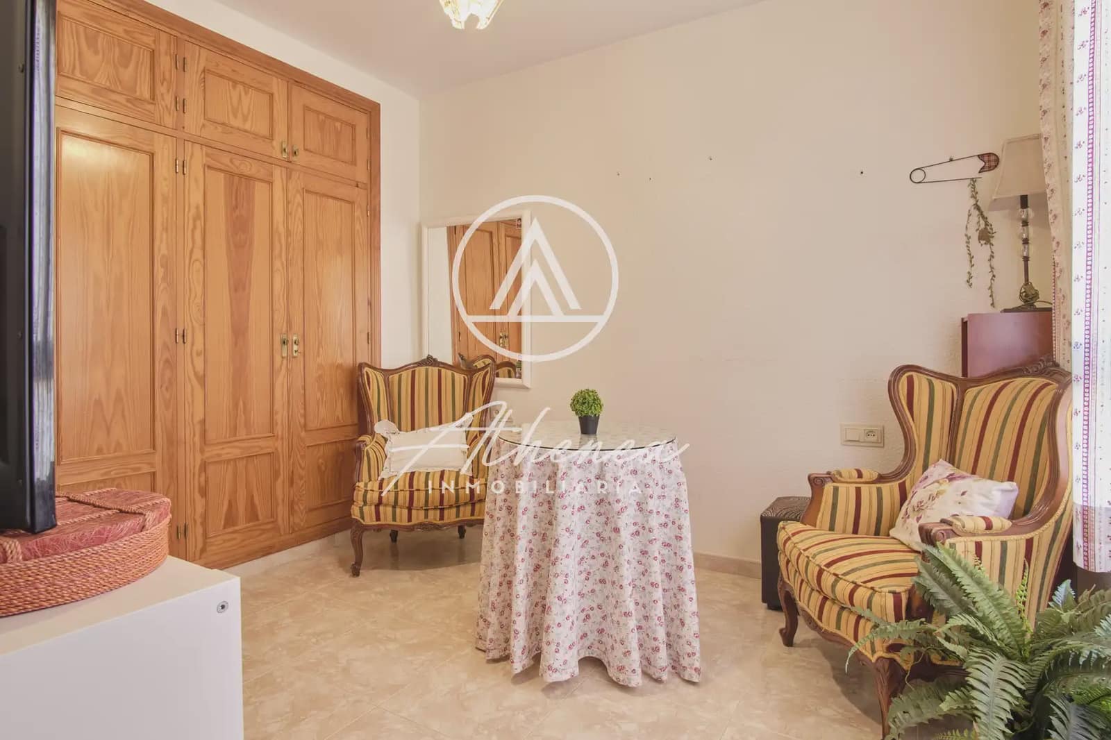 5 bedroom Townhouse for sale in Roquetas de Mar with garage - € 319,900 (Ref: 9938629)