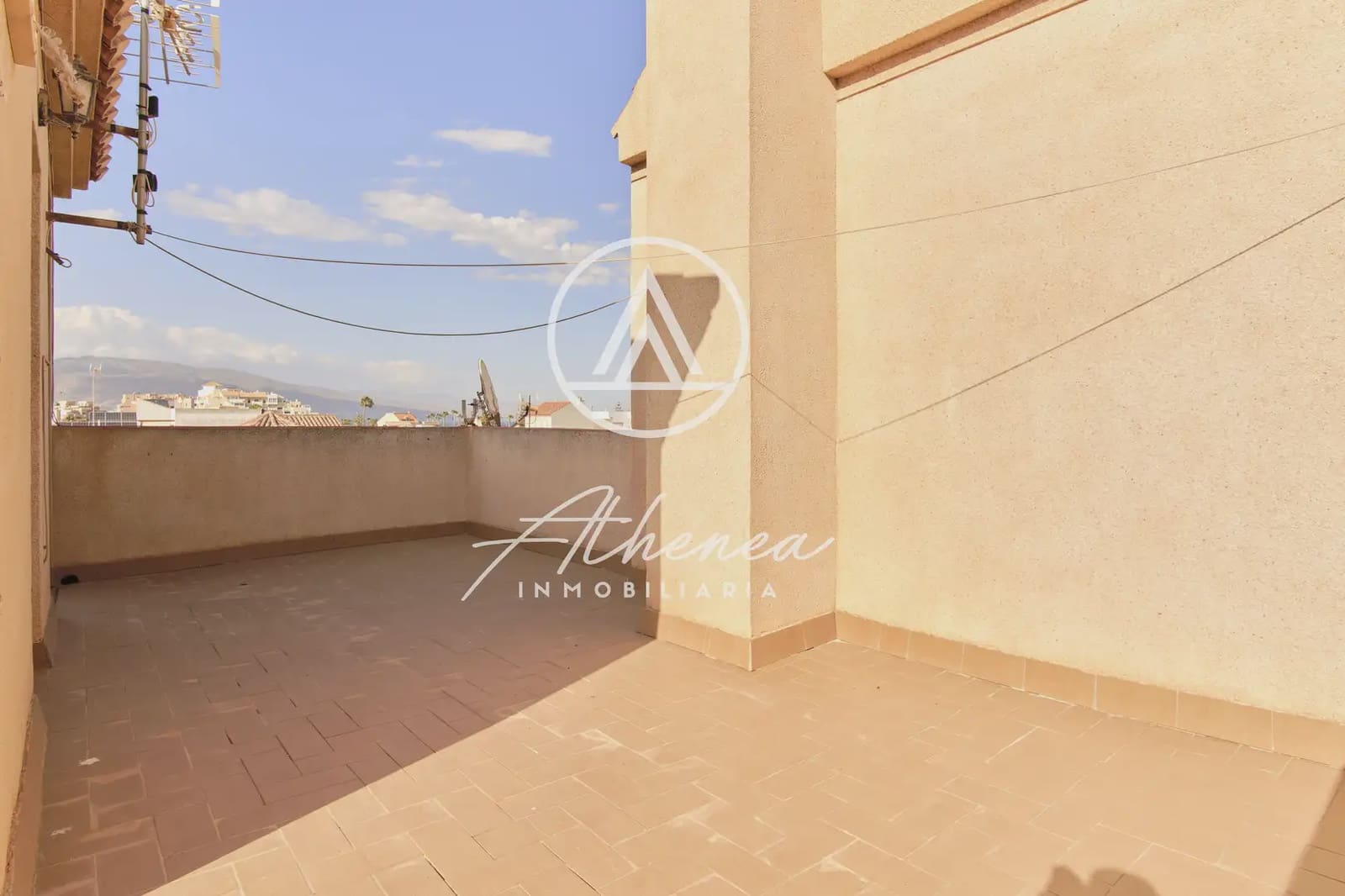 5 bedroom Townhouse for sale in Roquetas de Mar with garage - € 319,900 (Ref: 9938629)