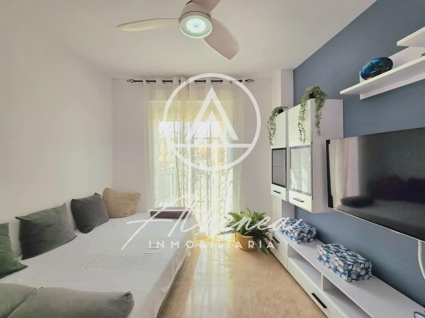 2 bedroom Flat for sale in Roquetas de Mar - € 149,800 (Ref: 9938630)