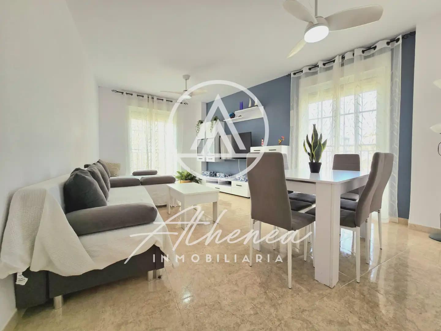 2 bedroom Flat for sale in Roquetas de Mar - € 149,800 (Ref: 9938630)