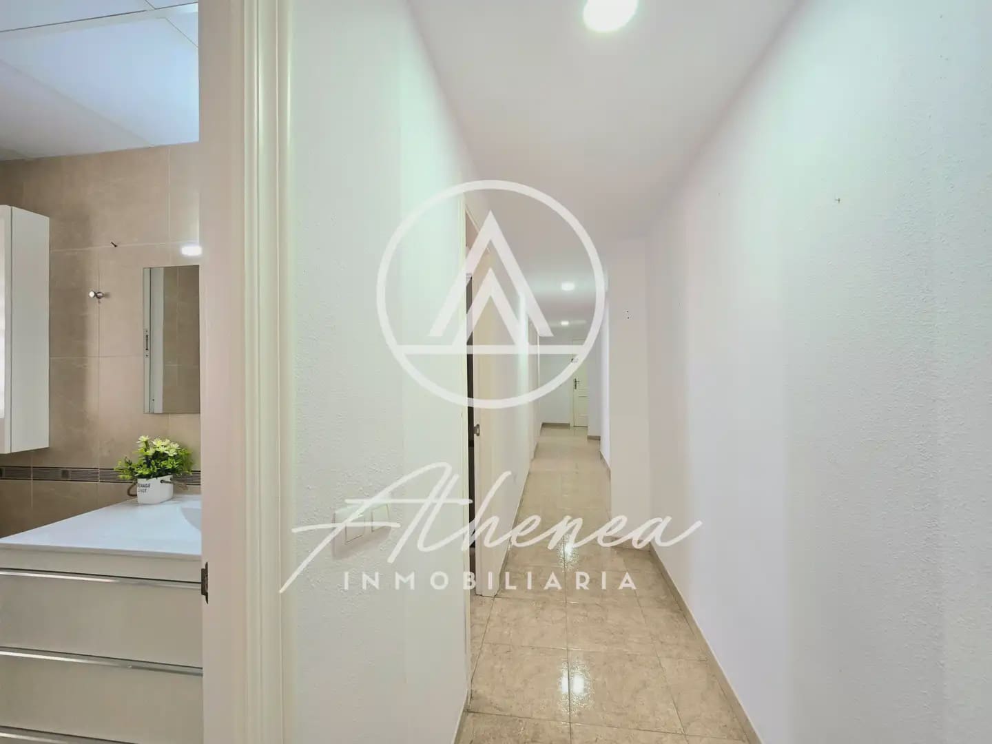 2 bedroom Flat for sale in Roquetas de Mar - € 149,800 (Ref: 9938630)