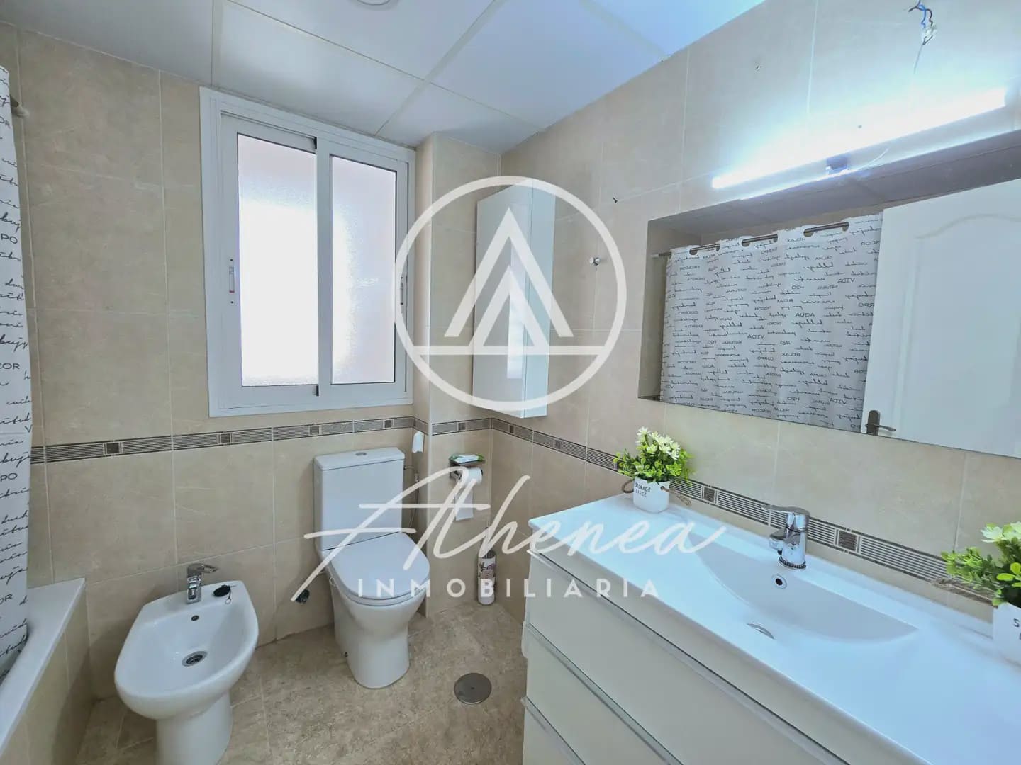 2 bedroom Flat for sale in Roquetas de Mar - € 149,800 (Ref: 9938630)