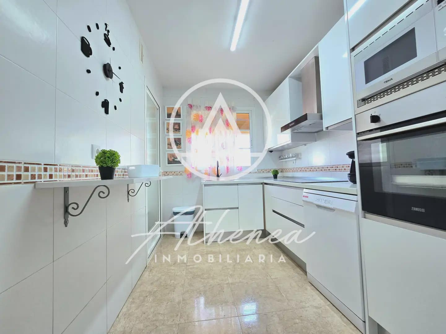 2 bedroom Flat for sale in Roquetas de Mar - € 149,800 (Ref: 9938630)