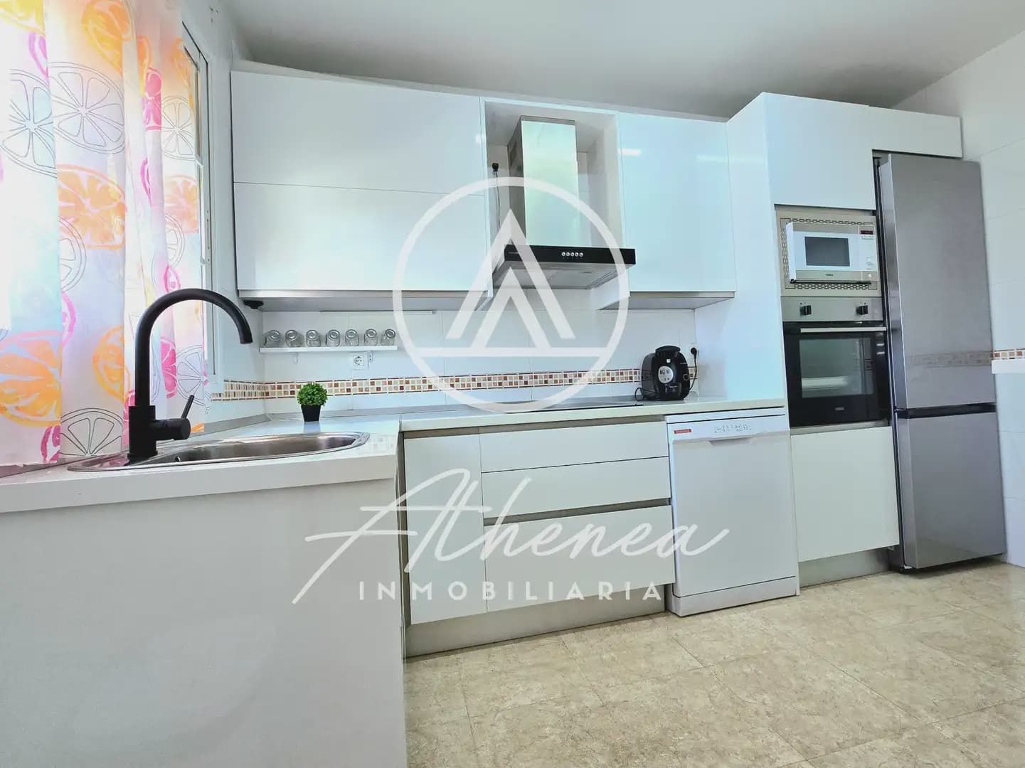 2 bedroom Flat for sale in Roquetas de Mar - € 149,800 (Ref: 9938630)