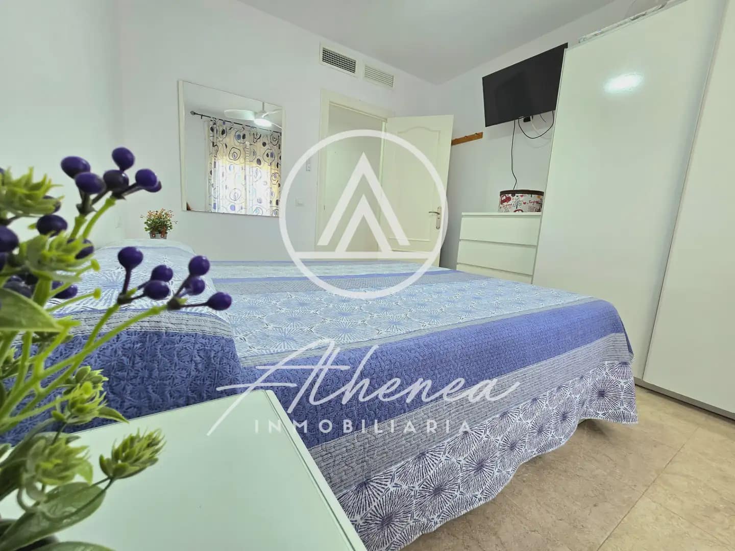 2 bedroom Flat for sale in Roquetas de Mar - € 149,800 (Ref: 9938630)