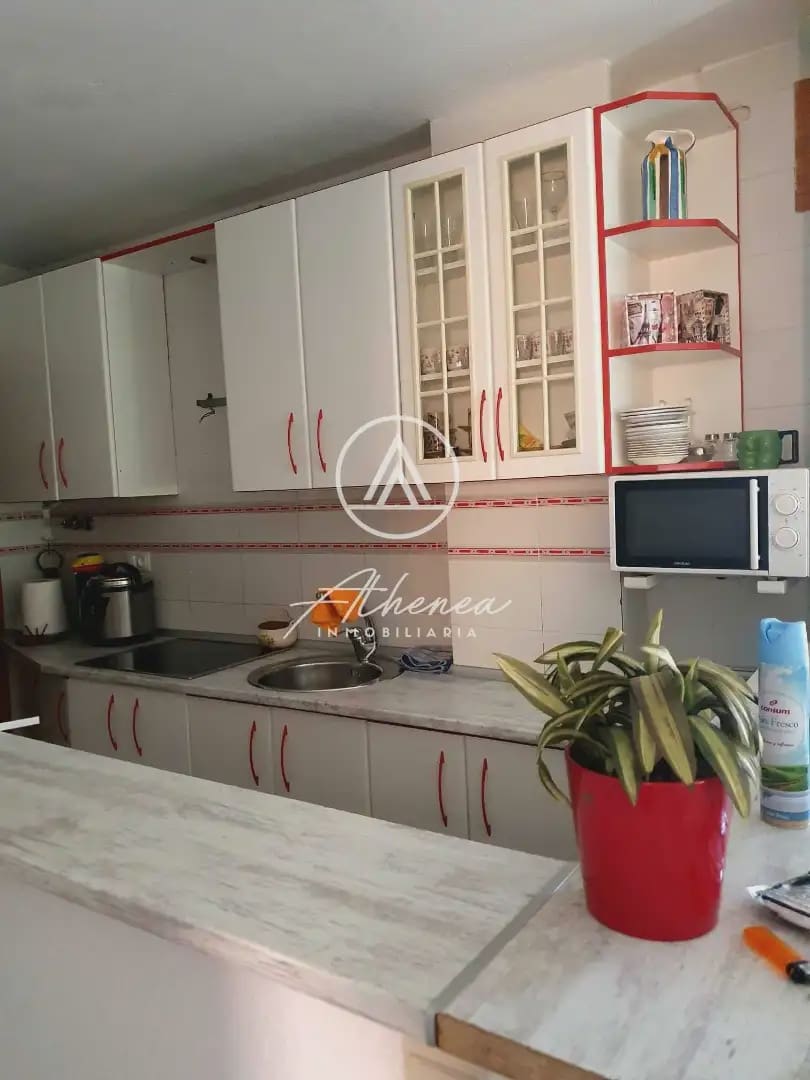 Piso de 2 habitaciones en Roquetas de Mar en venta con piscina - 160.000 € (Ref: 9938632)