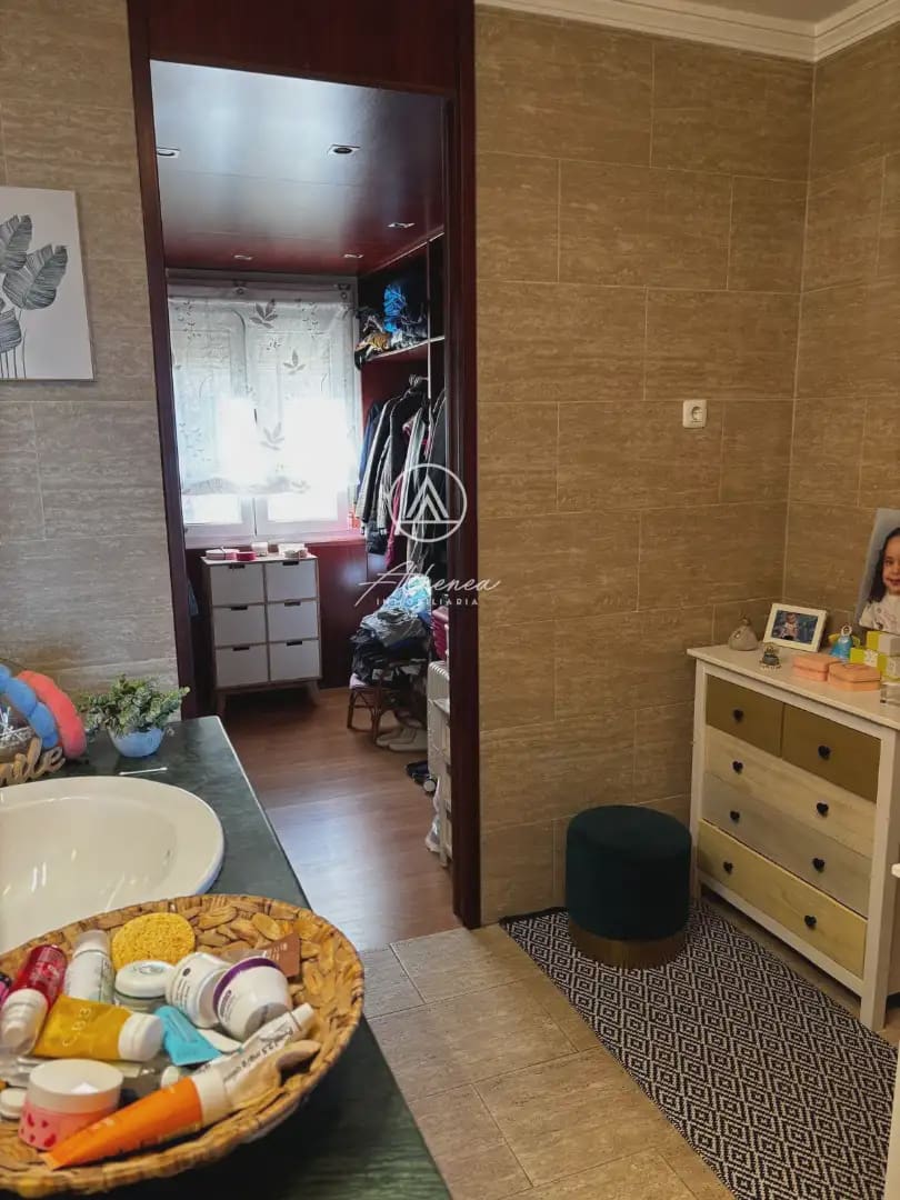 4 soveværelse Rækkehus til salg i Vicar med garage - € 199.900 (Ref: 9938633)