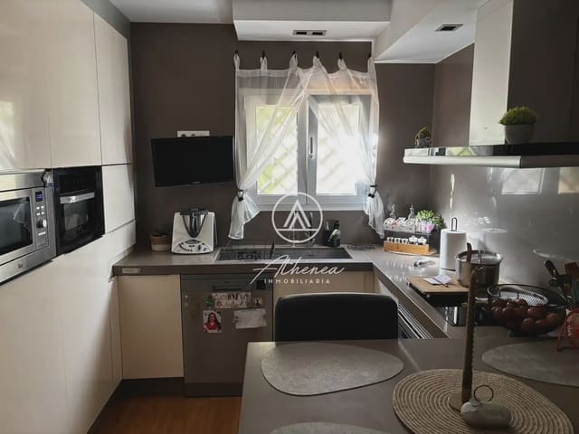 4 sovrum Radhus till salu i Vícar med garage - 199 900 € (Ref: 9938633)