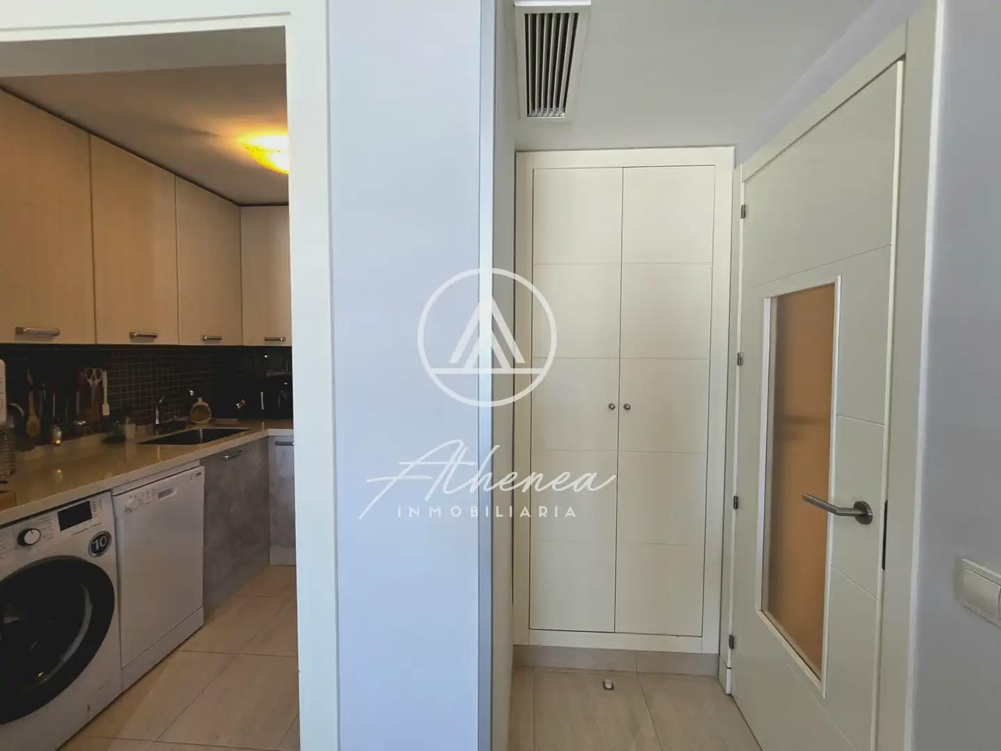 2 bedroom Flat for sale in Roquetas de Mar with pool - € 162,000 (Ref: 9938634)
