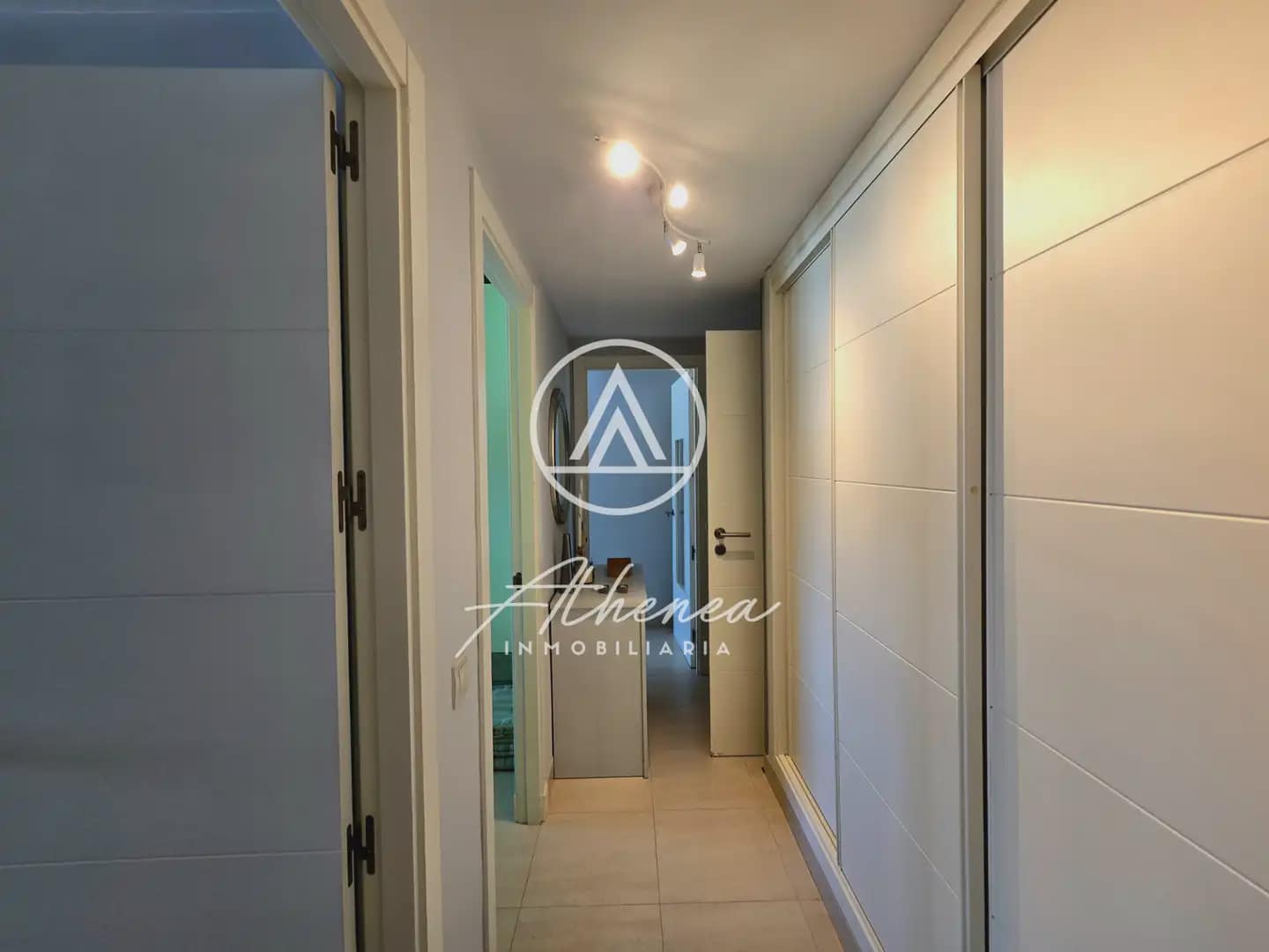 2 bedroom Flat for sale in Roquetas de Mar with pool - € 162,000 (Ref: 9938634)