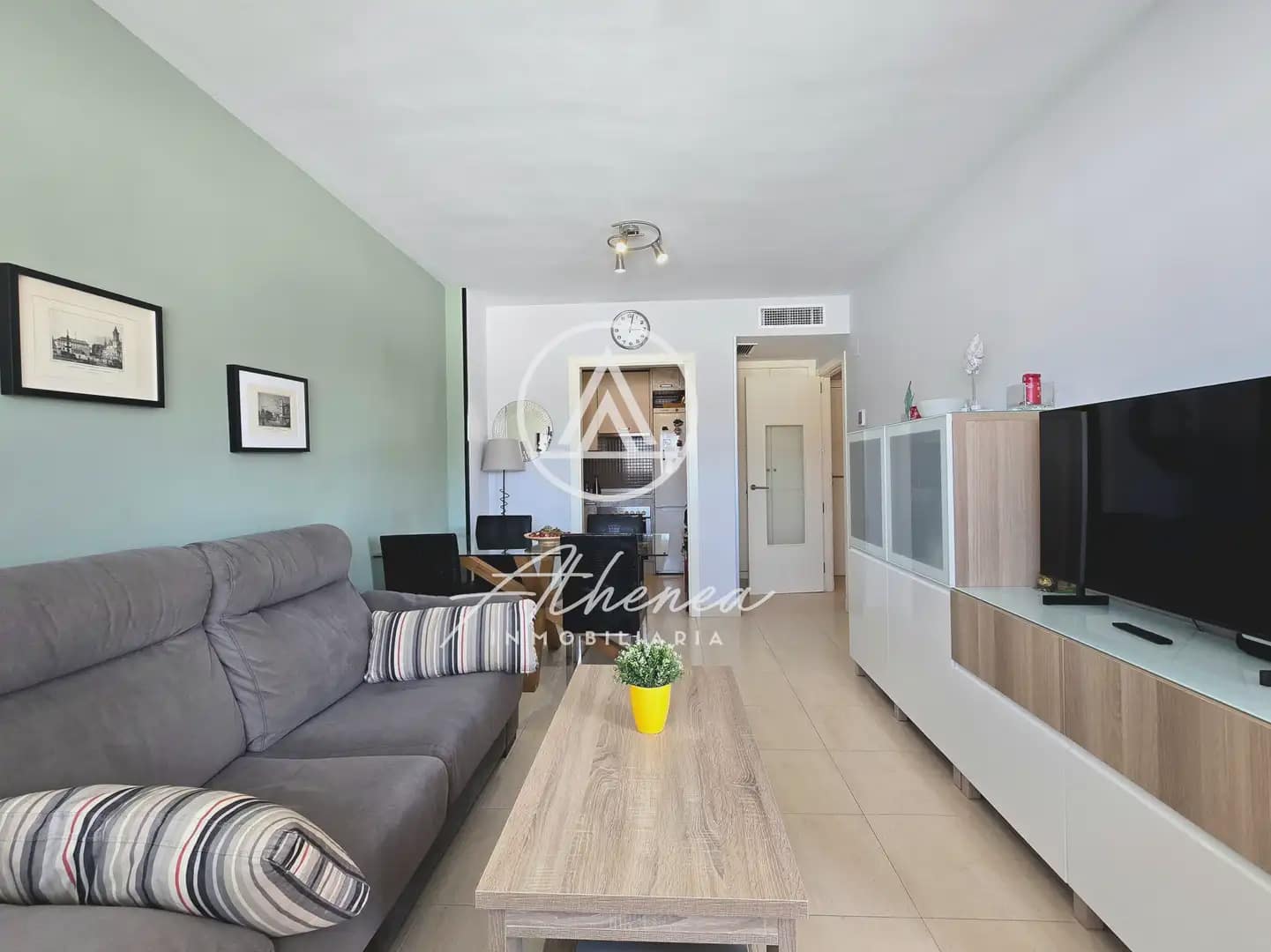 2 bedroom Flat for sale in Roquetas de Mar with pool - € 162,000 (Ref: 9938634)