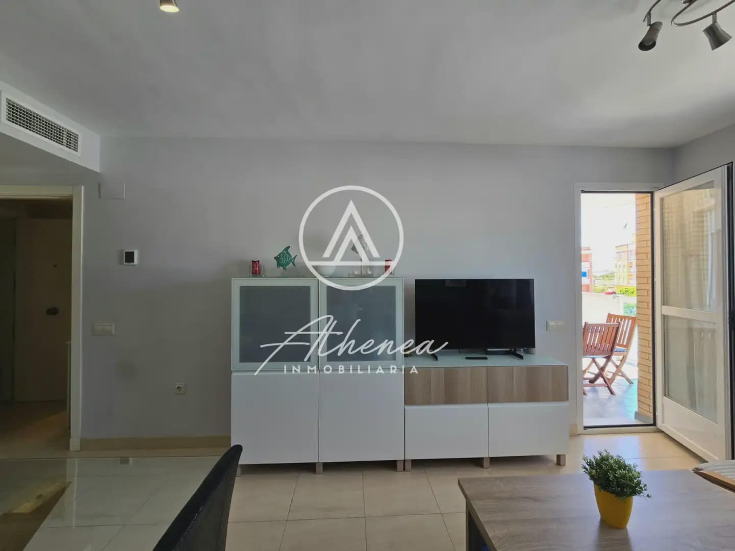 2 bedroom Flat for sale in Roquetas de Mar with pool - € 162,000 (Ref: 9938634)