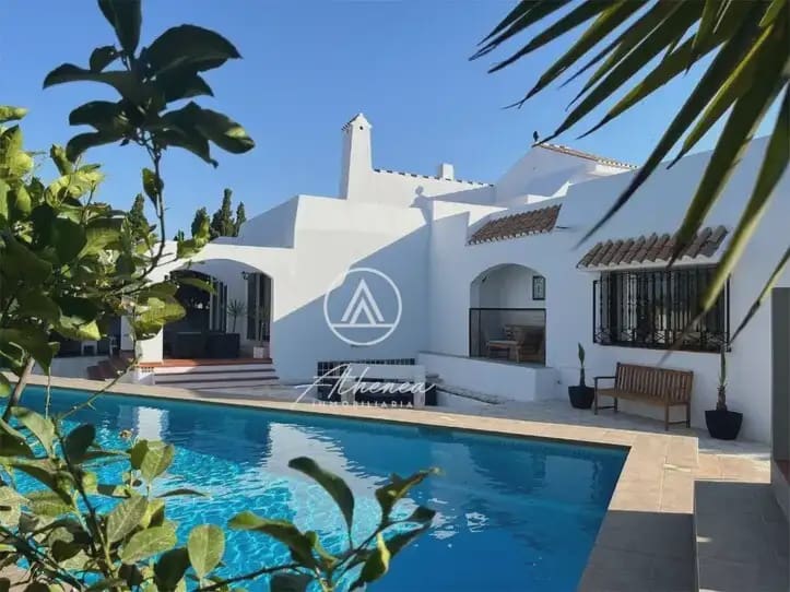 5 chambre Villa/Maison à vendre à Roquetas de Mar avec piscine garage - 1 500 000 € (Ref: 9938642)