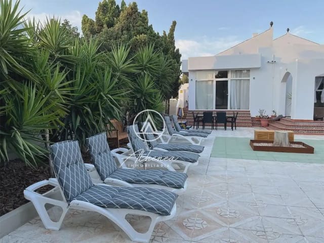 5 chambre Villa/Maison à vendre à Roquetas de Mar avec piscine garage - 1 500 000 € (Ref: 9938642)