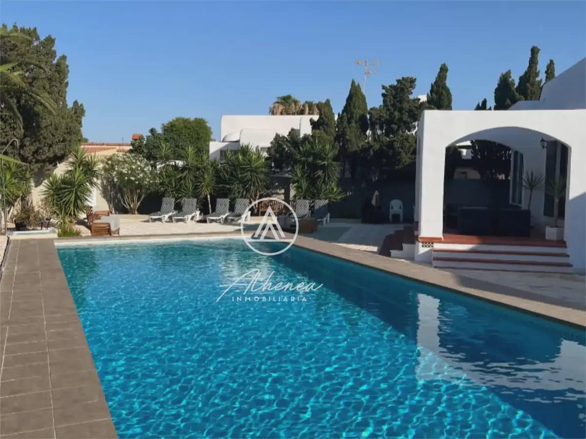 5 chambre Villa/Maison à vendre à Roquetas de Mar avec piscine garage - 1 500 000 € (Ref: 9938642)