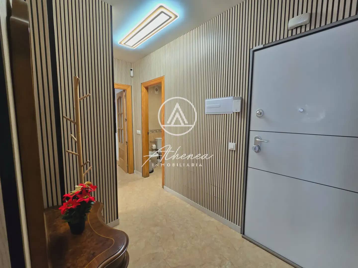 3 bedroom Flat for sale in Roquetas de Mar - € 157,500 (Ref: 9938643)