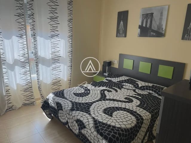 2 soverom Leilighet til leie i Roquetas de Mar med svømmebasseng garasje - € 3 600 (Ref: 9974469)