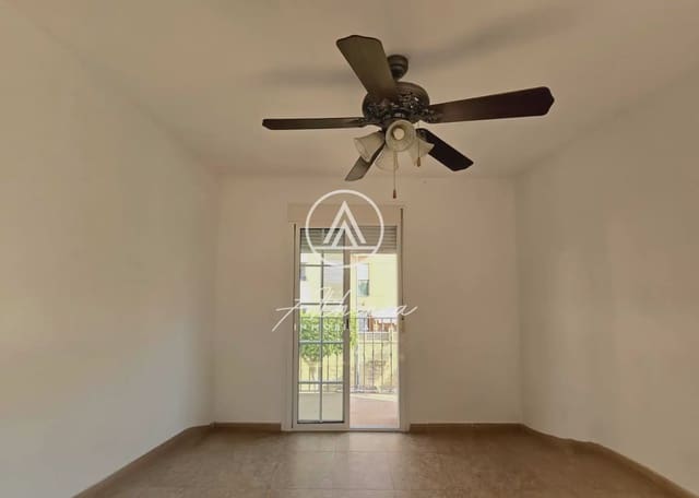 4 slaapkamer Rijtjeshuis te koop in Roquetas de Mar - € 269.900 (Ref: 9981638)