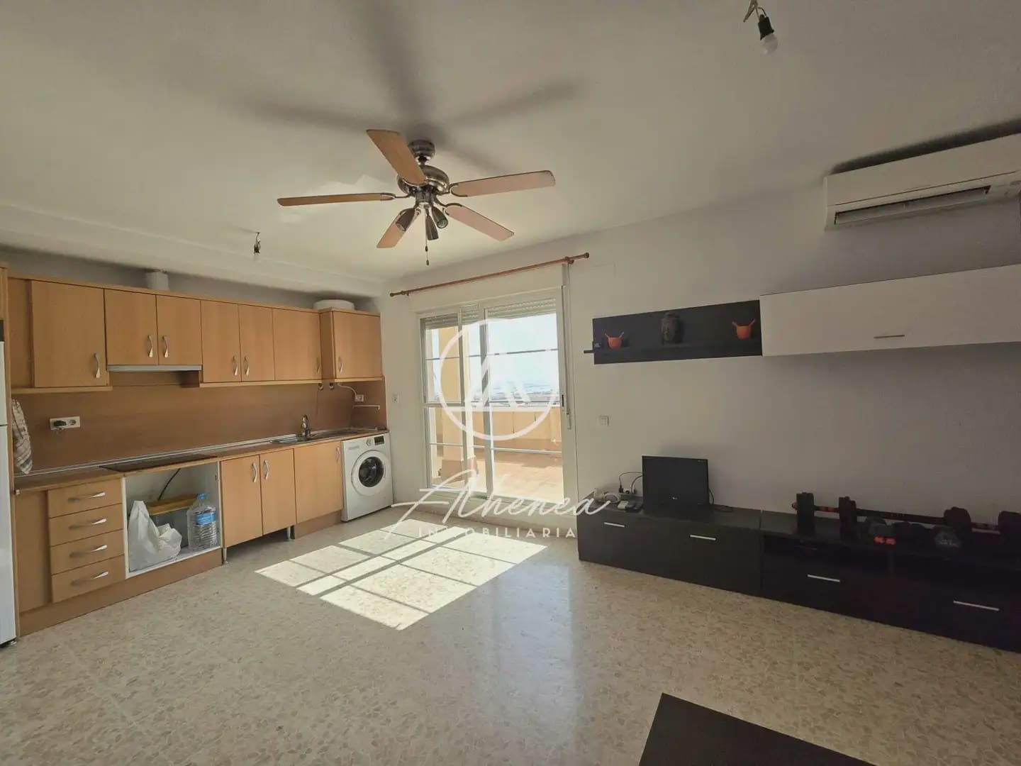 2 Zimmer Wohnung zu verkaufen in Roquetas de Mar mit Pool - 151.000 € (Ref: 9984230)