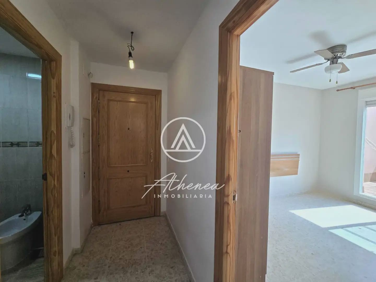 2 Zimmer Wohnung zu verkaufen in Roquetas de Mar mit Pool - 151.000 € (Ref: 9984230)