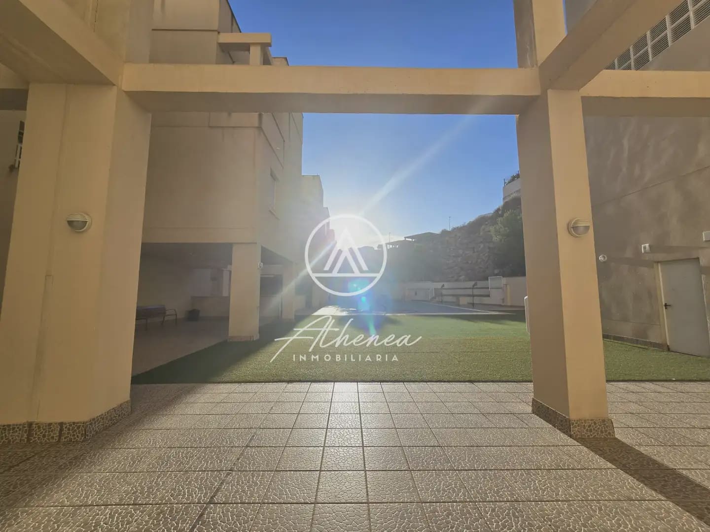 2 Zimmer Wohnung zu verkaufen in Roquetas de Mar mit Pool - 151.000 € (Ref: 9984230)