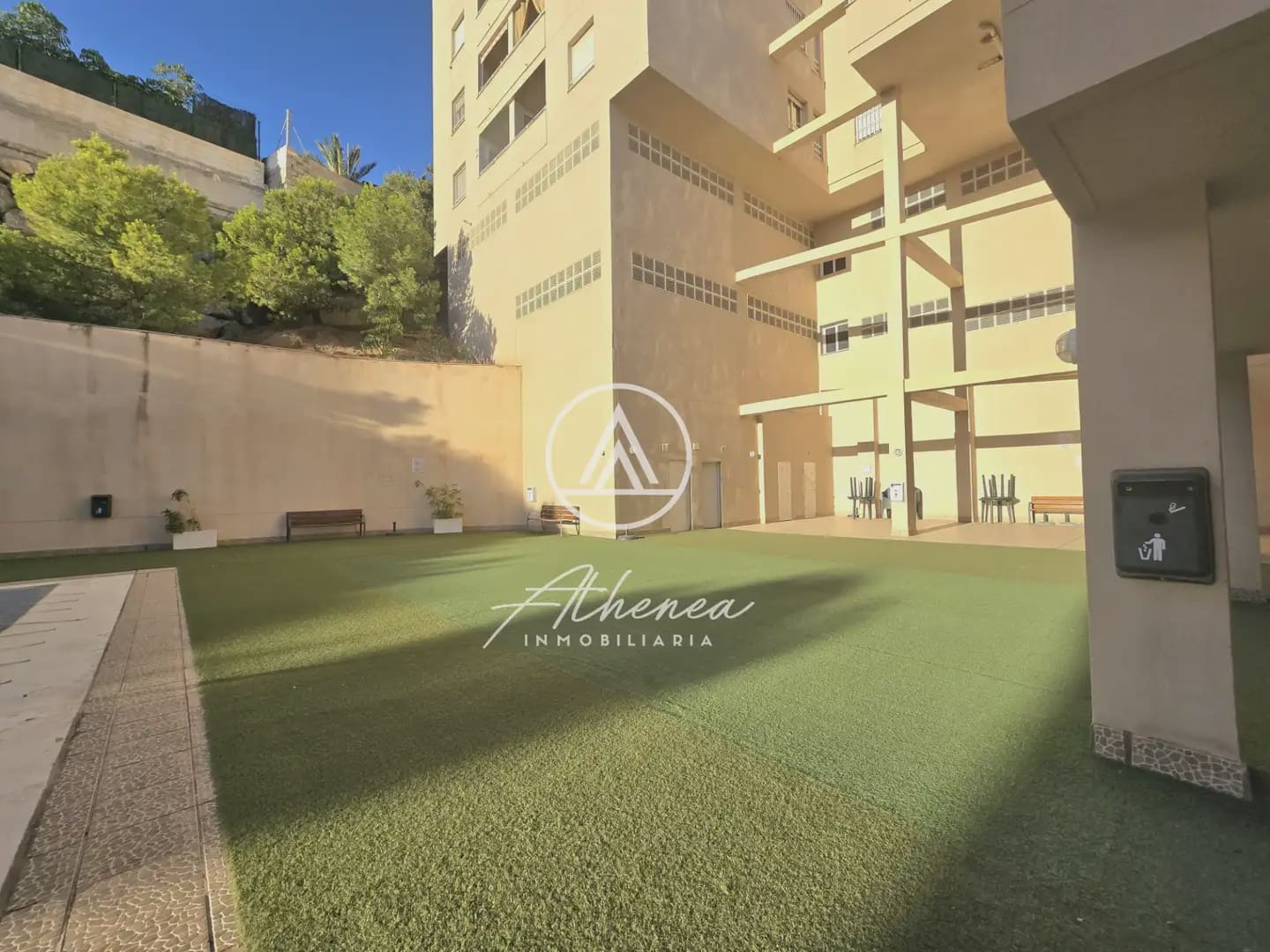 2 Zimmer Wohnung zu verkaufen in Roquetas de Mar mit Pool - 151.000 € (Ref: 9984230)