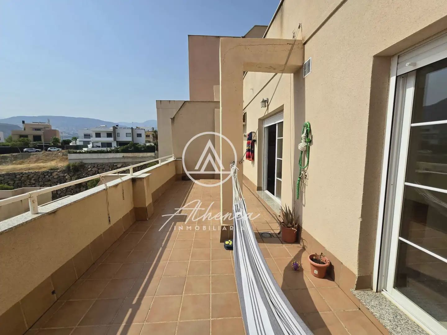2 Zimmer Wohnung zu verkaufen in Roquetas de Mar mit Pool - 151.000 € (Ref: 9984230)