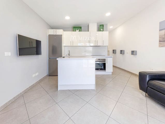 2 sovrum Lägenhet till salu i Adeje med pool - 249 000 € (Ref: 10019716)