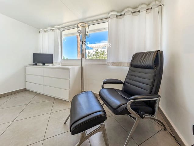 2 sovrum Lägenhet till salu i Adeje med pool - 249 000 € (Ref: 10019716)