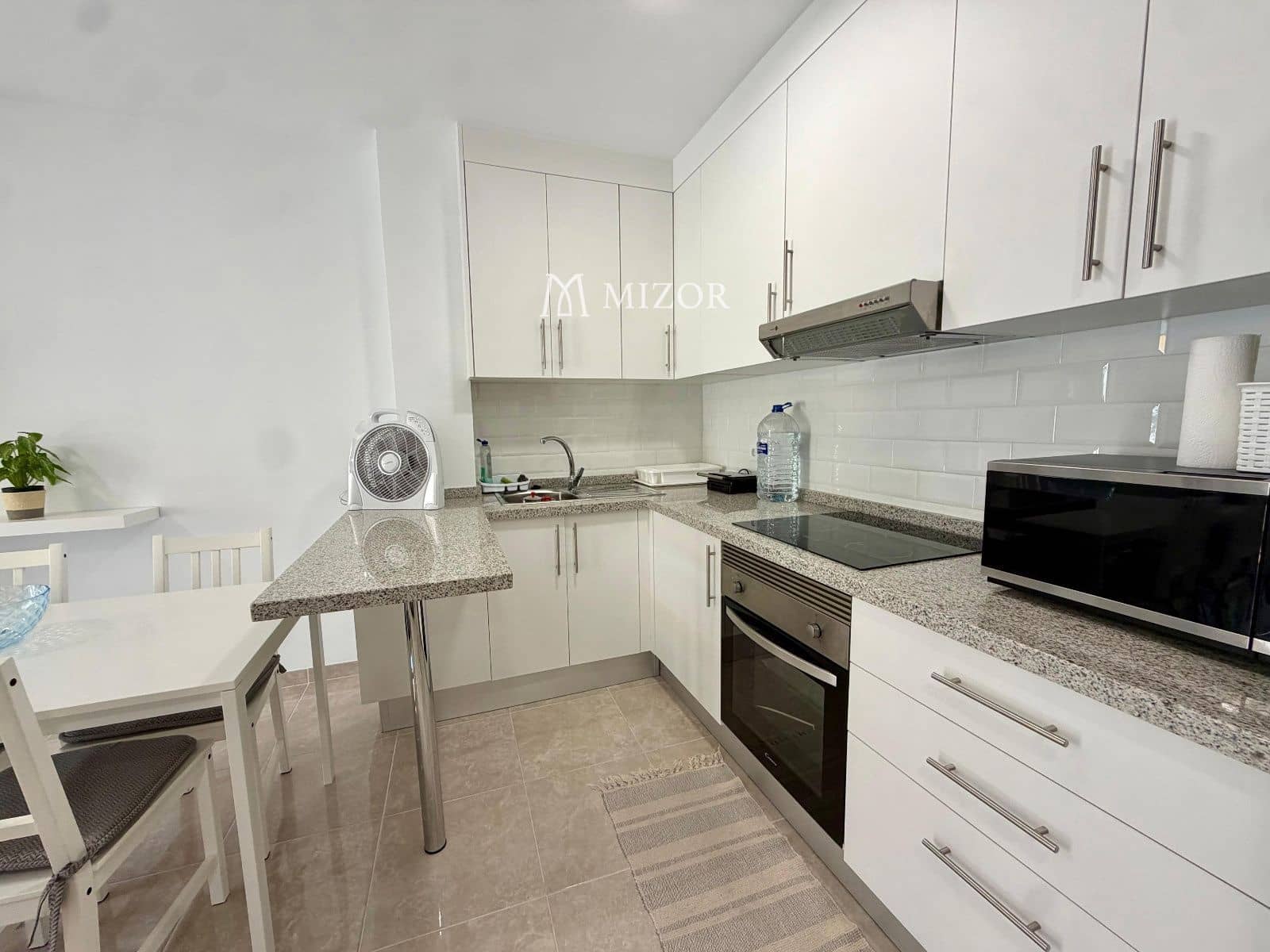 1 Zimmer Wohnung zu verkaufen in Playa San Juan mit Pool - 215.000 € (Ref: 10029083)