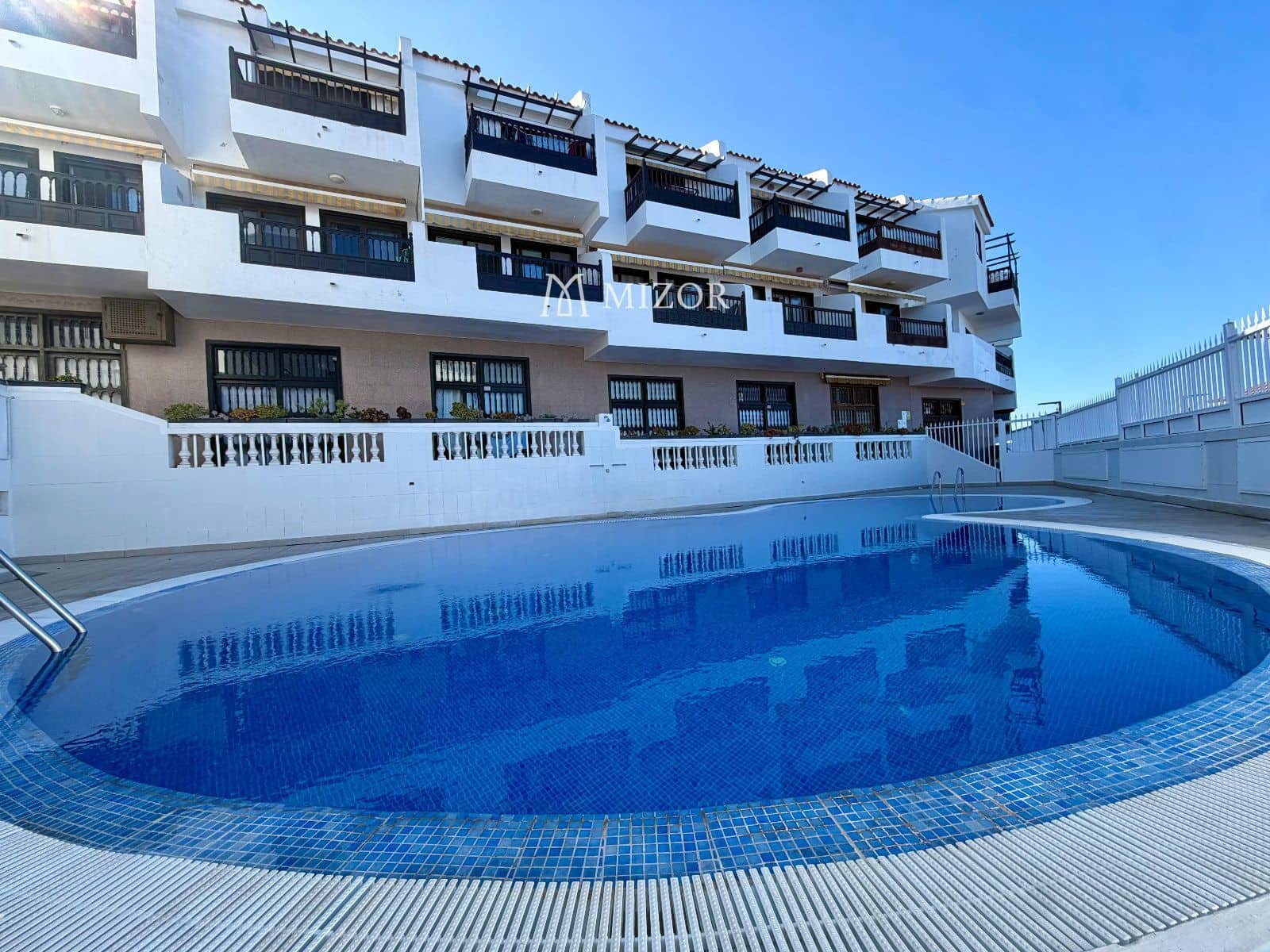 1 Zimmer Wohnung zu verkaufen in Playa San Juan mit Pool - 215.000 € (Ref: 10029083)