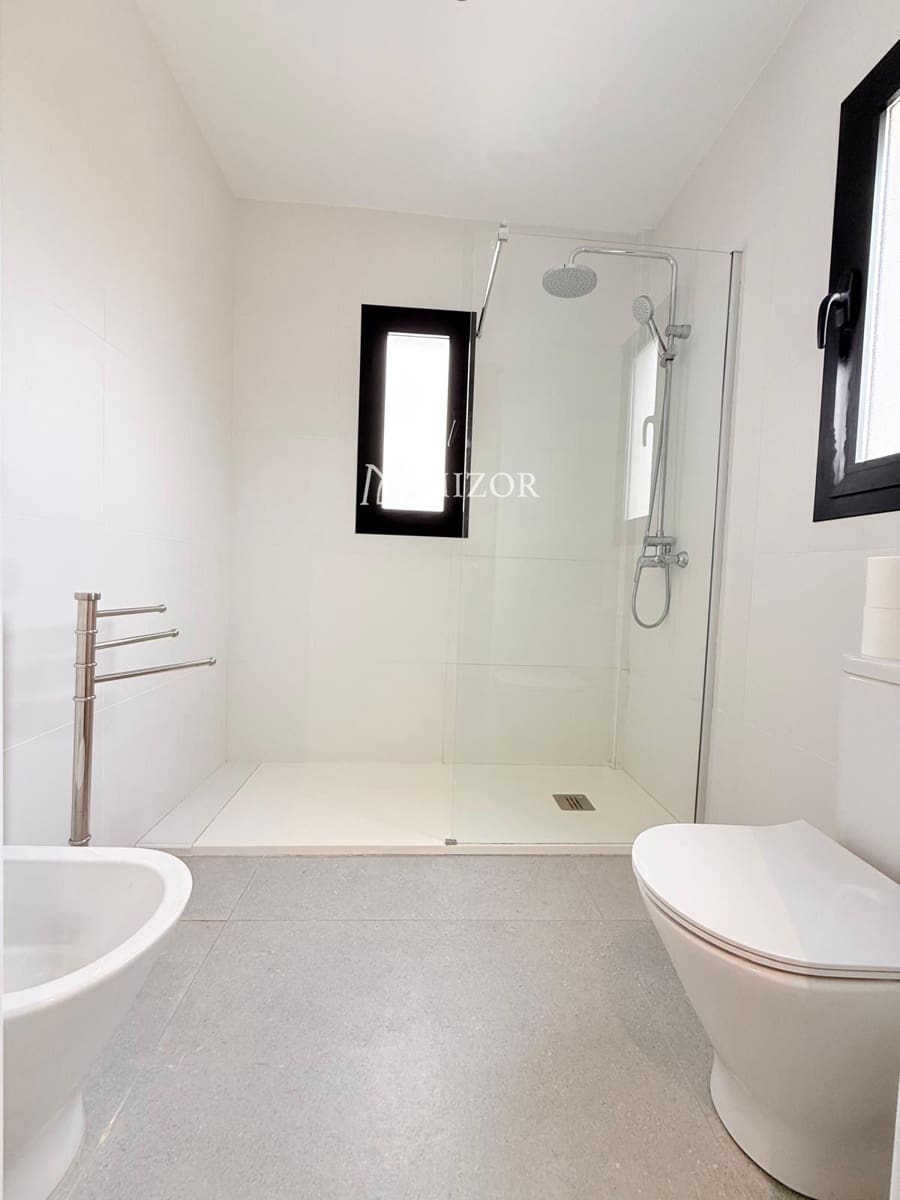 4 soveværelse Villa til salg i San Miguel de Abona med swimmingpool garage - € 749.900 (Ref: 10118138)