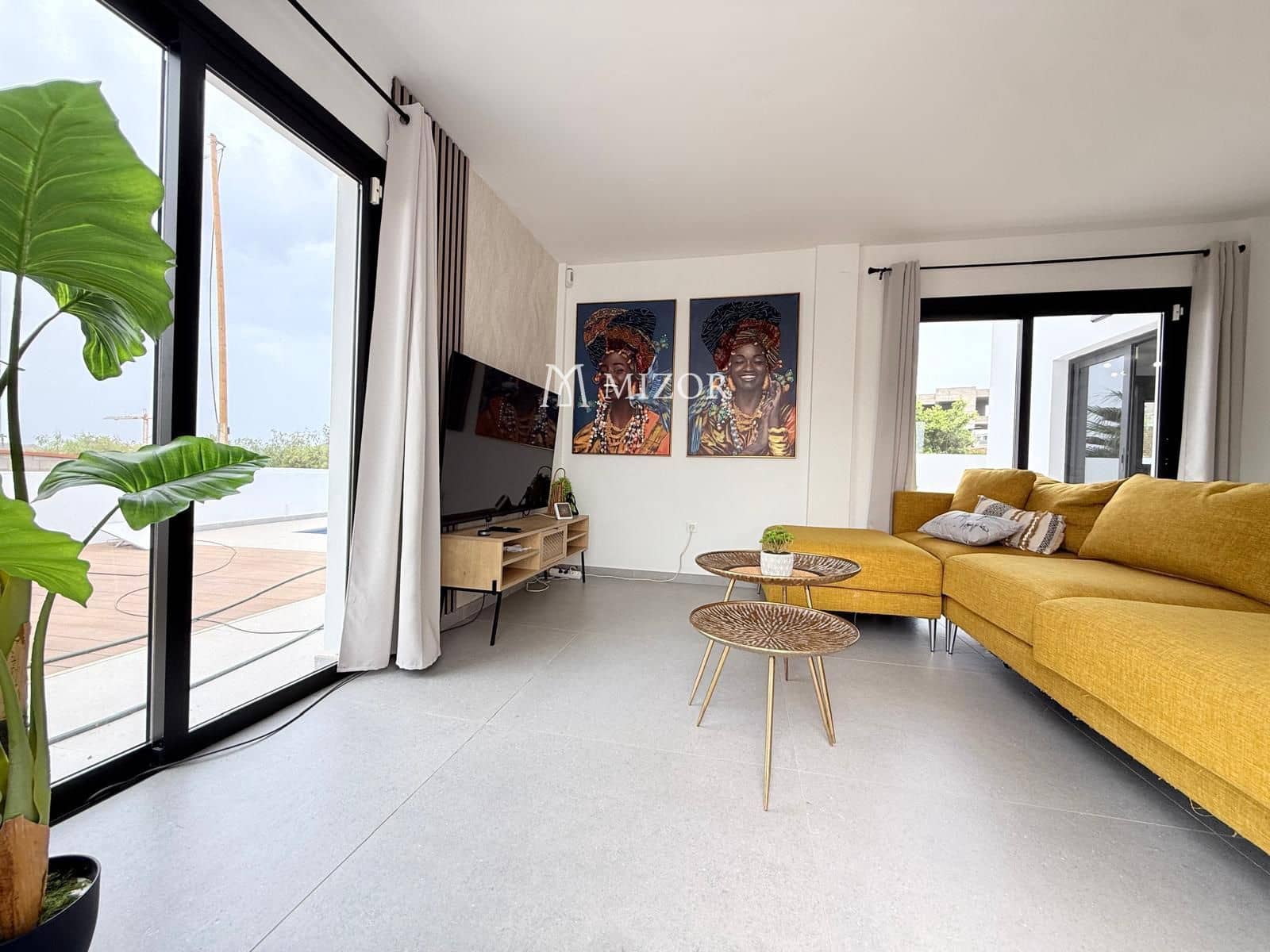 4 soveværelse Villa til salg i San Miguel de Abona med swimmingpool garage - € 749.900 (Ref: 10118138)