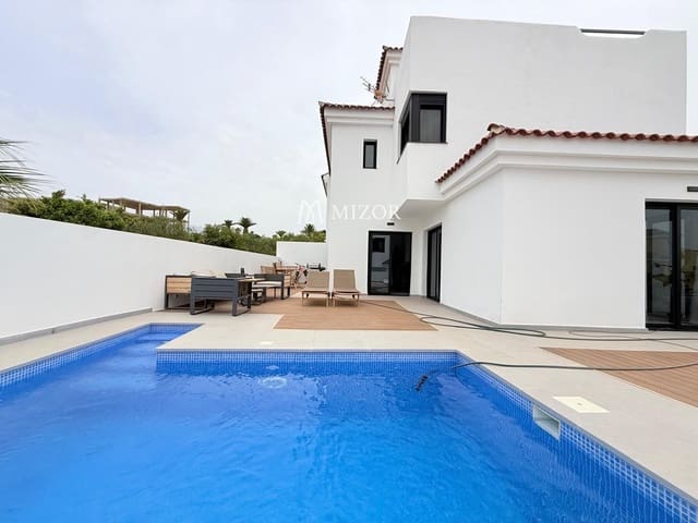 4 soveværelse Villa til salg i San Miguel de Abona med swimmingpool garage - € 749.900 (Ref: 10118138)