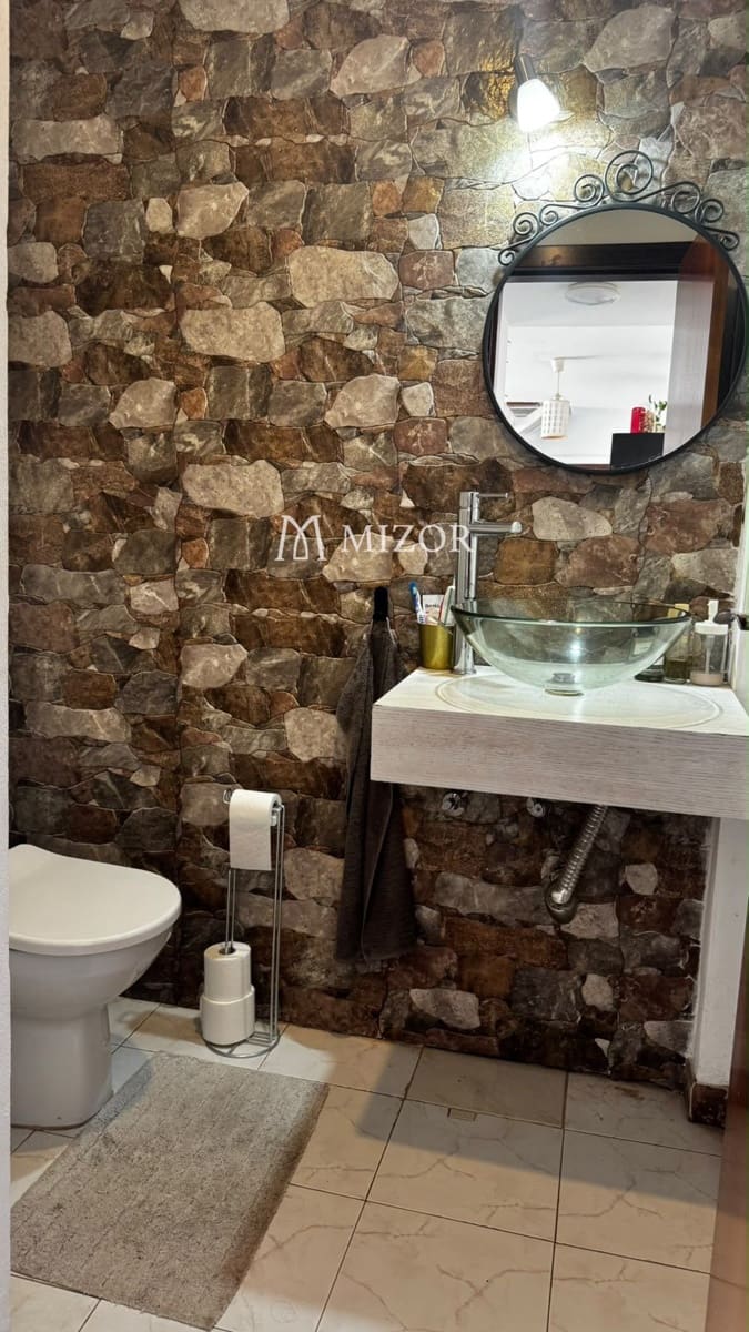 3 bedroom Penthouse for sale in El Medano with pool garage - € 350,000 (Ref: 10127596)