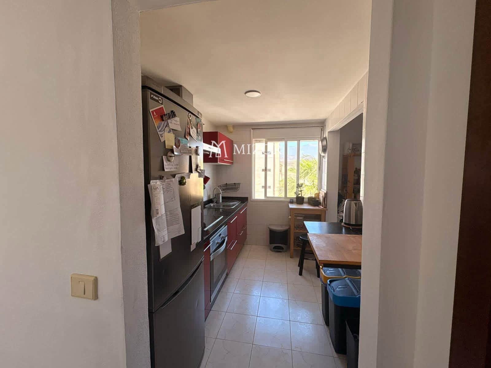 3 bedroom Penthouse for sale in El Medano with pool garage - € 350,000 (Ref: 10127596)
