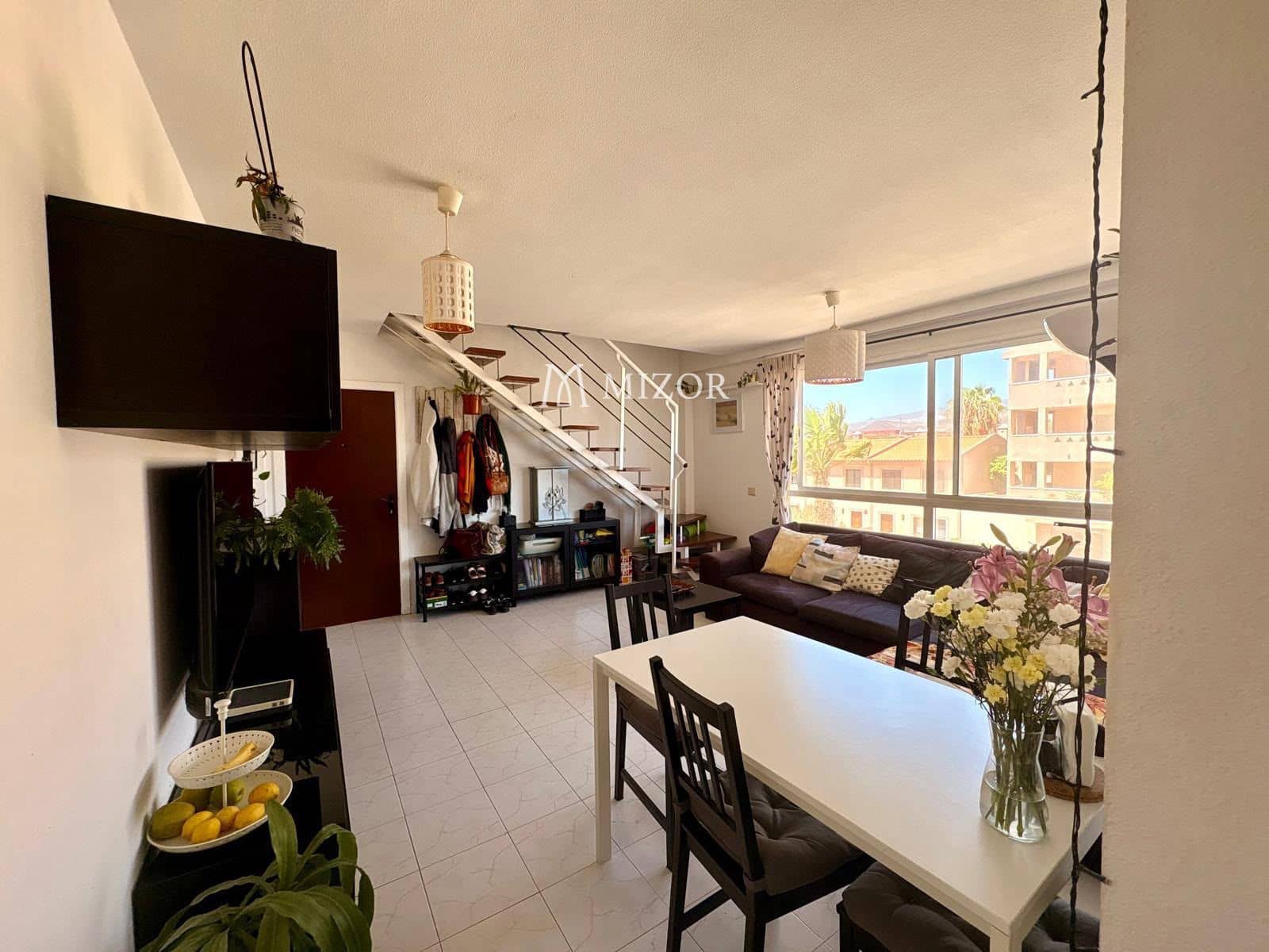 3 bedroom Penthouse for sale in El Medano with pool garage - € 350,000 (Ref: 10127596)