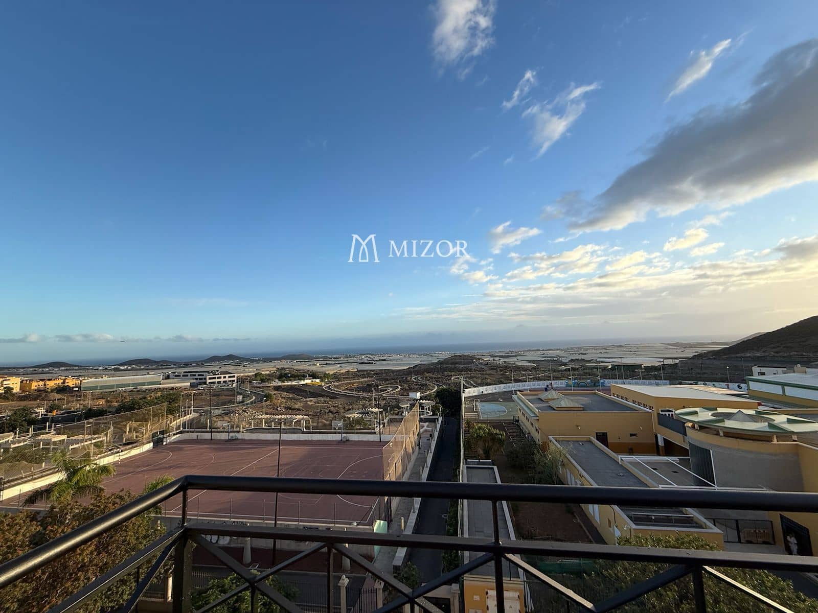 2 slaapkamer Penthouse te koop in Arona met zwembad garage - € 320.000 (Ref: 10157116)