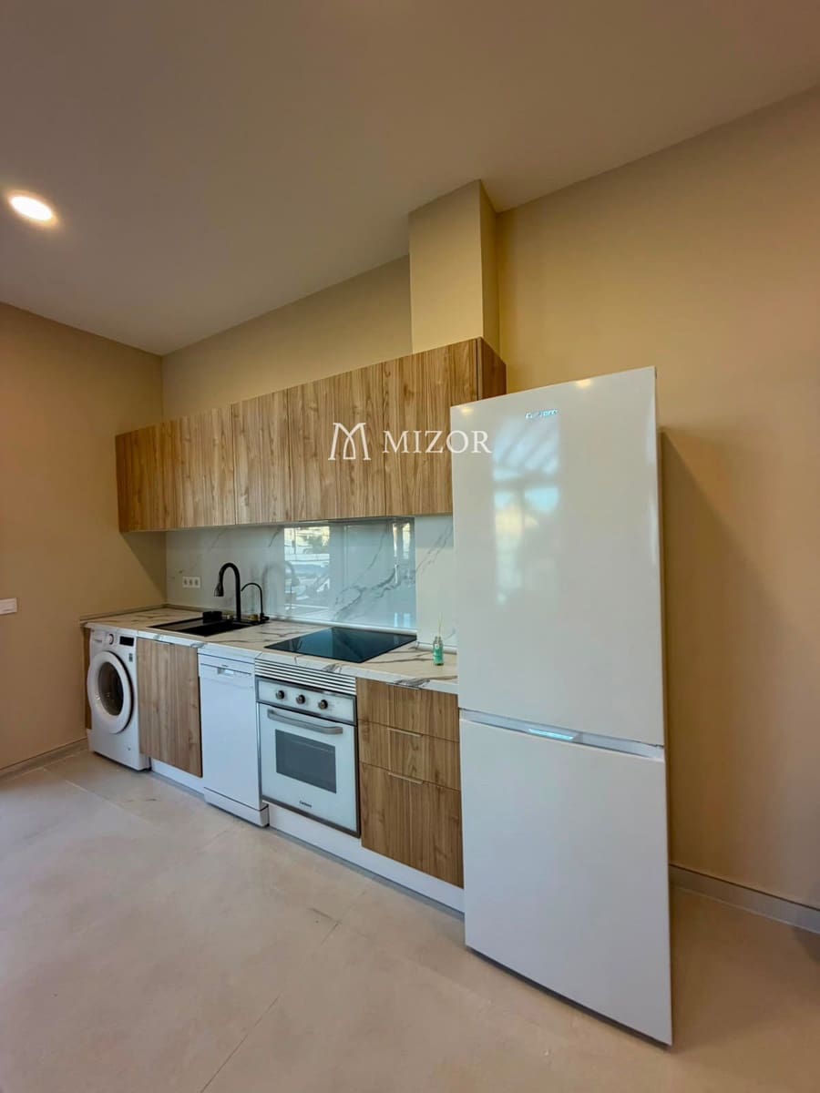 Flat for sale in Costa del Silencio with pool - € 185,000 (Ref: 10164149)