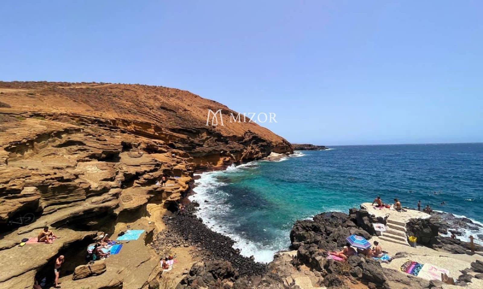 Flat for sale in Costa del Silencio with pool - € 185,000 (Ref: 10164149)