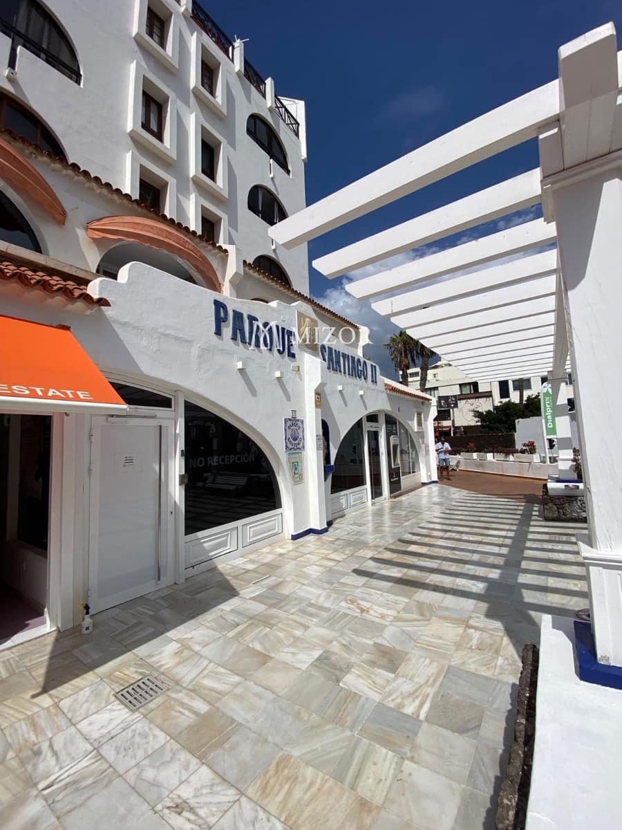 1 bedroom Penthouse for sale in Arona with pool garage - € 410,000 (Ref: 10164150)