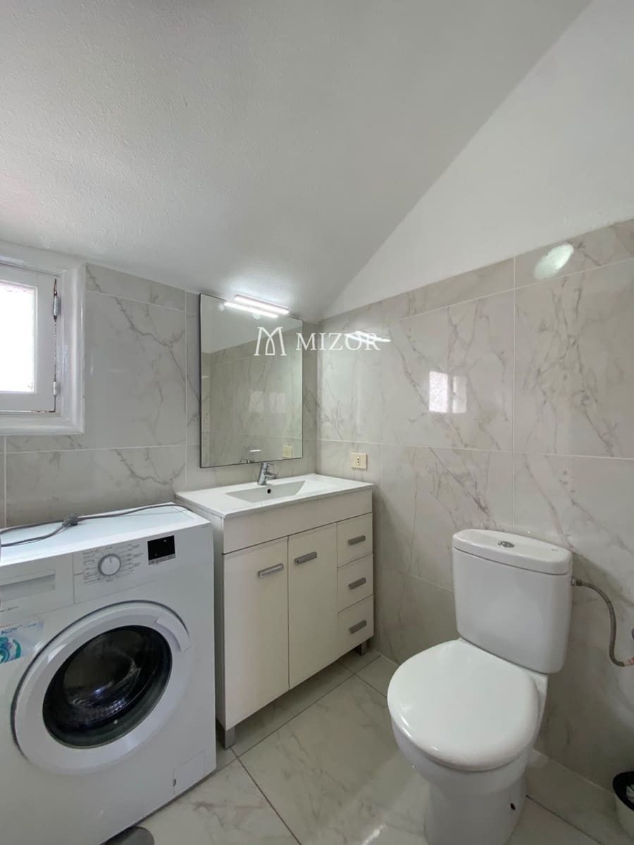 1 bedroom Penthouse for sale in Arona with pool garage - € 410,000 (Ref: 10164150)