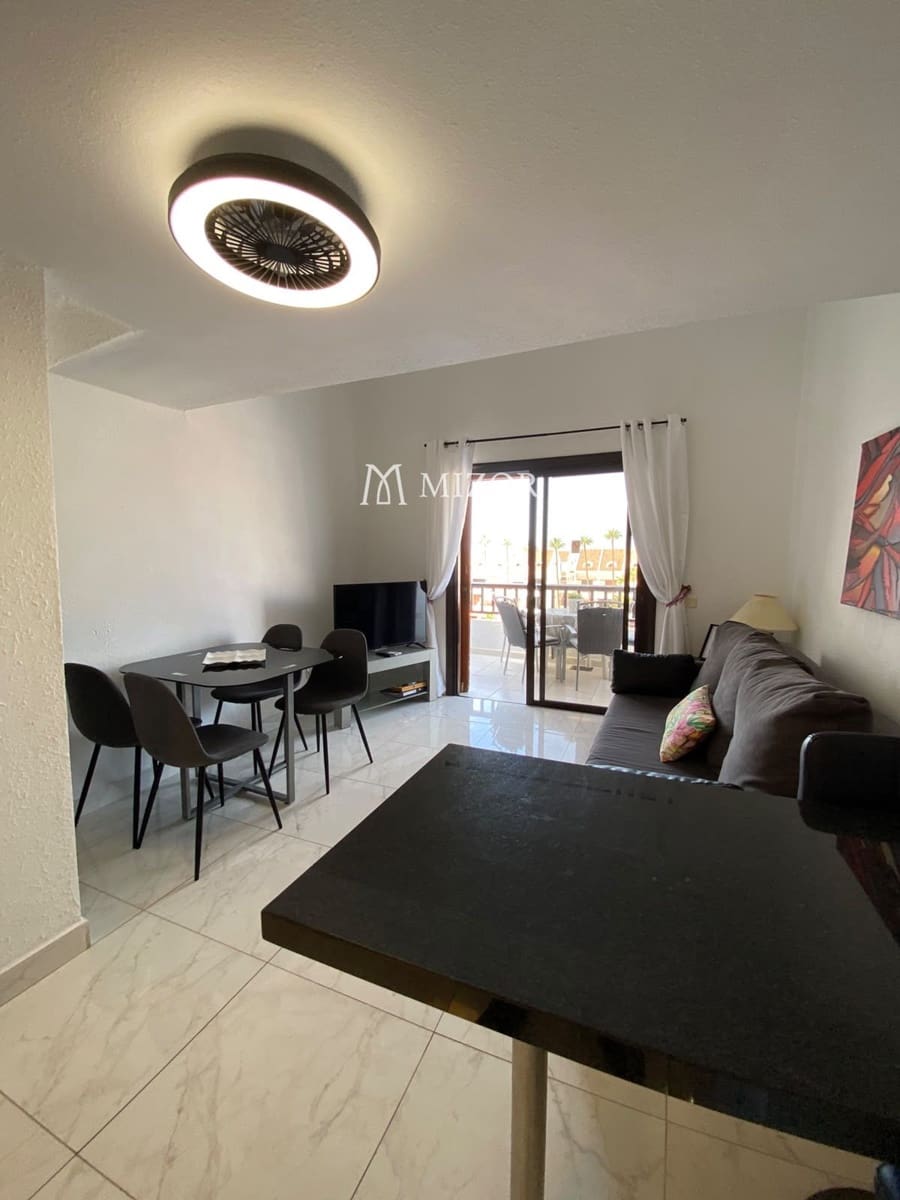 1 bedroom Penthouse for sale in Arona with pool garage - € 410,000 (Ref: 10164150)