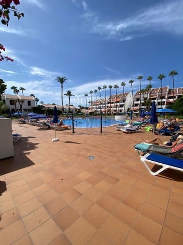 1 soveværelse Penthouse til salg i Arona med swimmingpool garage - € 410.000 (Ref: 10164150)