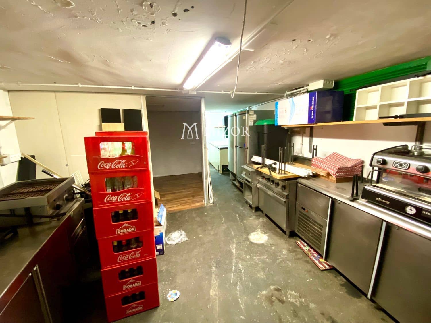Kaupallinen myytävänä paikassa Adeje - 360 000 € (Ref: 10169374)