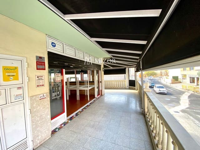 Kaupallinen myytävänä paikassa Adeje - 360 000 € (Ref: 10169374)