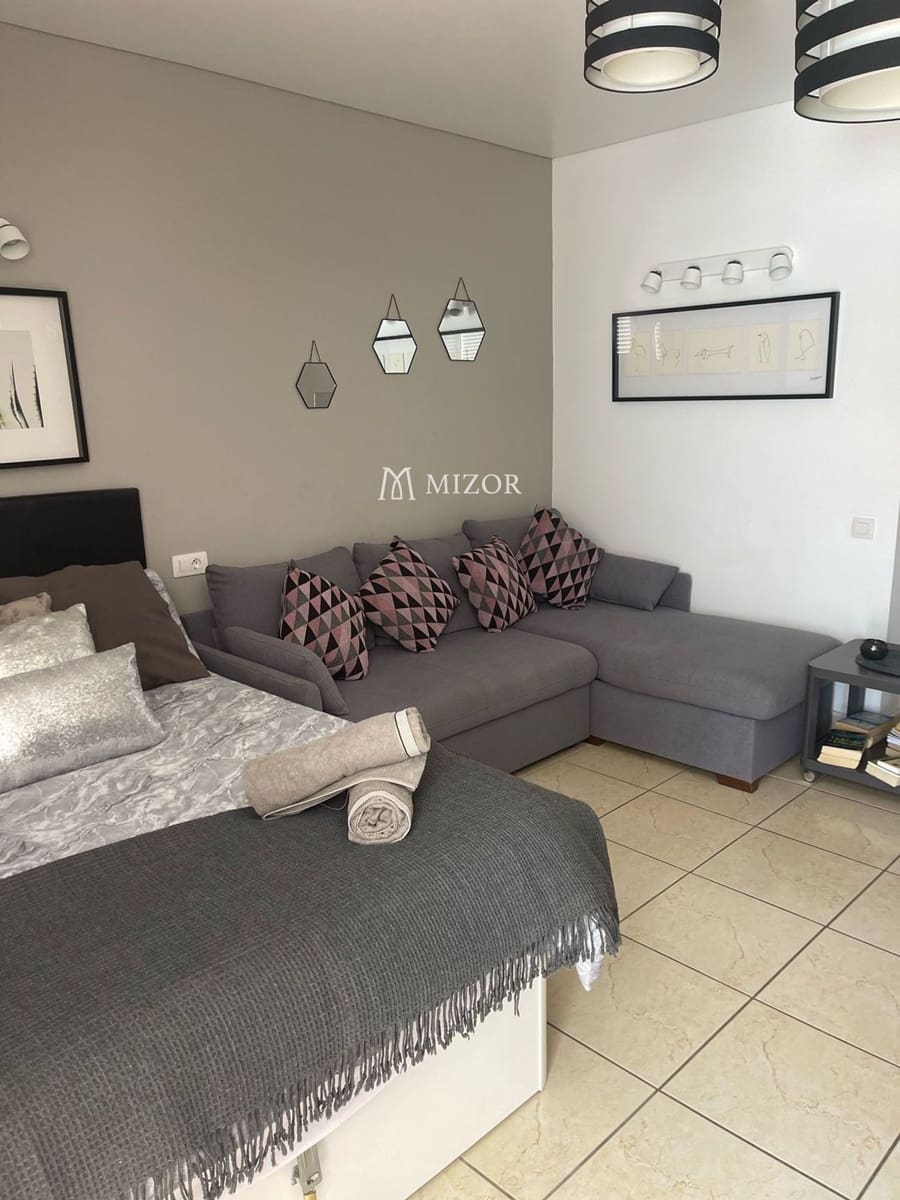Appartamento in vendita in Arona con piscina - 185.000 € (Rif: 10182121)
